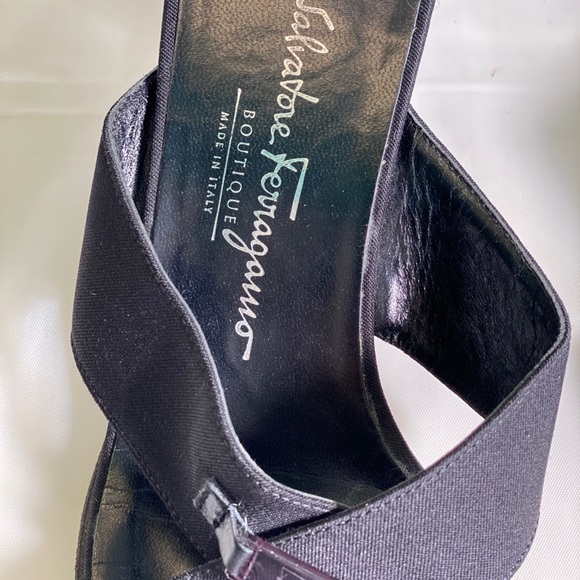 Salvatore Ferragamo Boutique Black Sandal - Picture 6 of 8